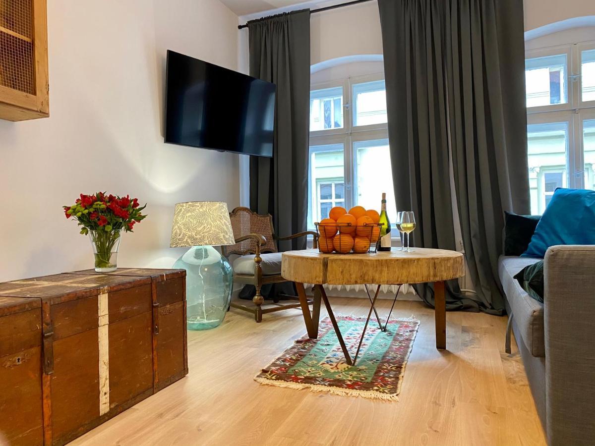 Apartament Hrabala Jelenia Góra Buitenkant foto