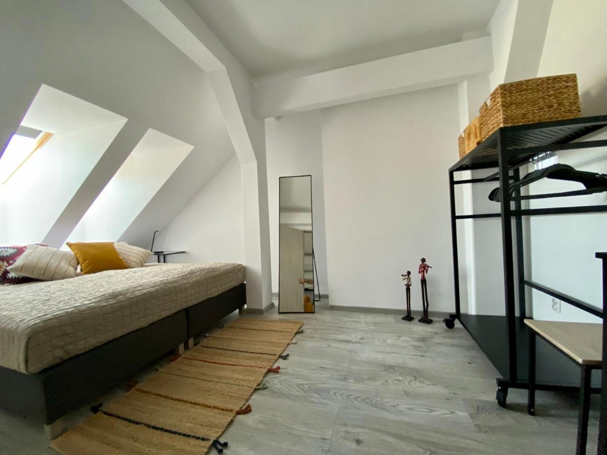 Apartament Hrabala Jelenia Góra Buitenkant foto
